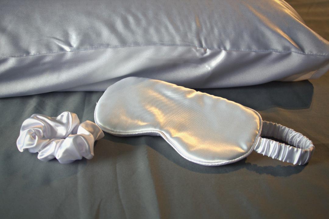 Satin Pillowcase Gift Set